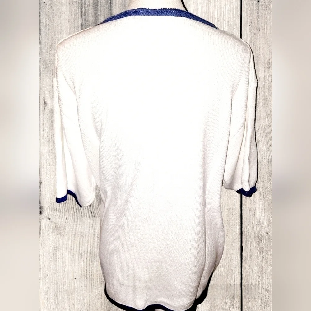 NATIONAL WILDLIFE FEDERATION SWEATER